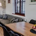 Stella Διαμέρισμα Κόρτσουλα